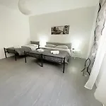 Giulia Per 6 Persone Apartment