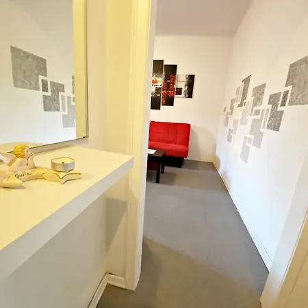 Giulia Per 6 Persone Apartment