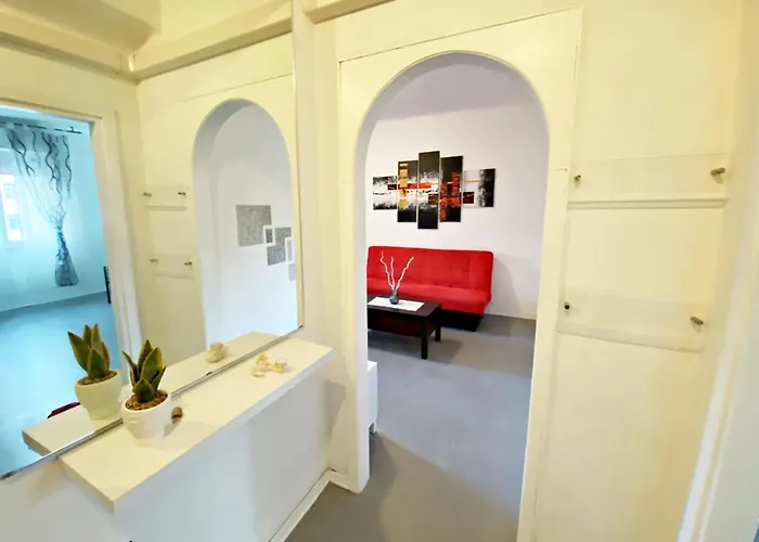 Apartment Giulia Per 6 Persone